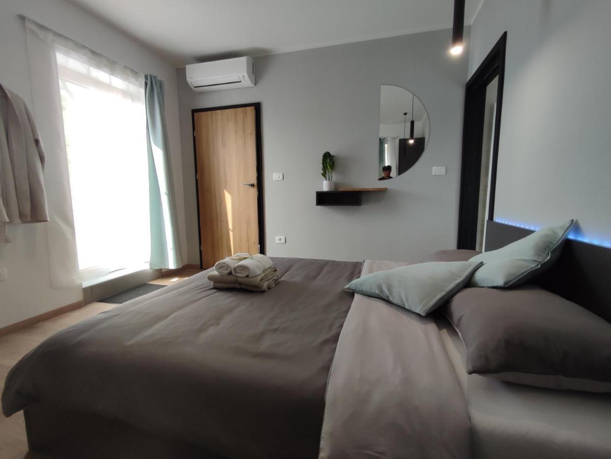 Boutique Rooms By Petric Winery Dobravlje Exterior photo