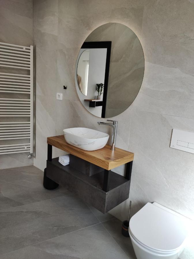 Boutique Rooms By Petric Winery Dobravlje Exterior photo